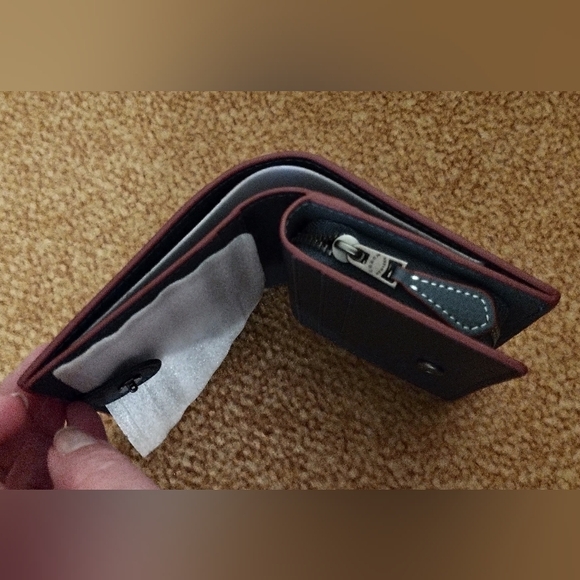 Coach/Peanuts Collab Wallet - Picture 7 of 8